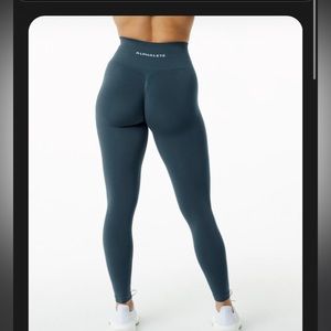 ALPHALETE AMPLIFY LEGGINGS